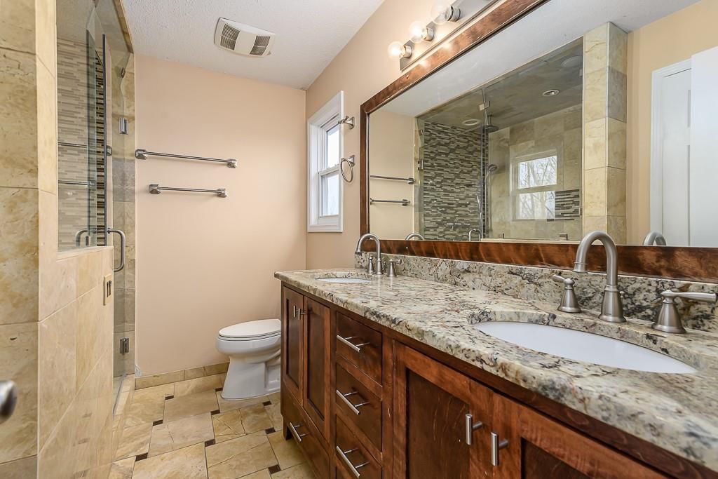11911 N Charlotte Street — photo 7