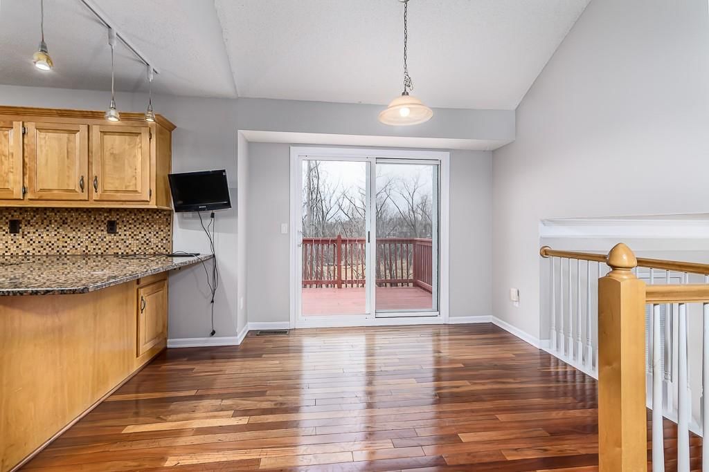 11911 N Charlotte Street — photo 9