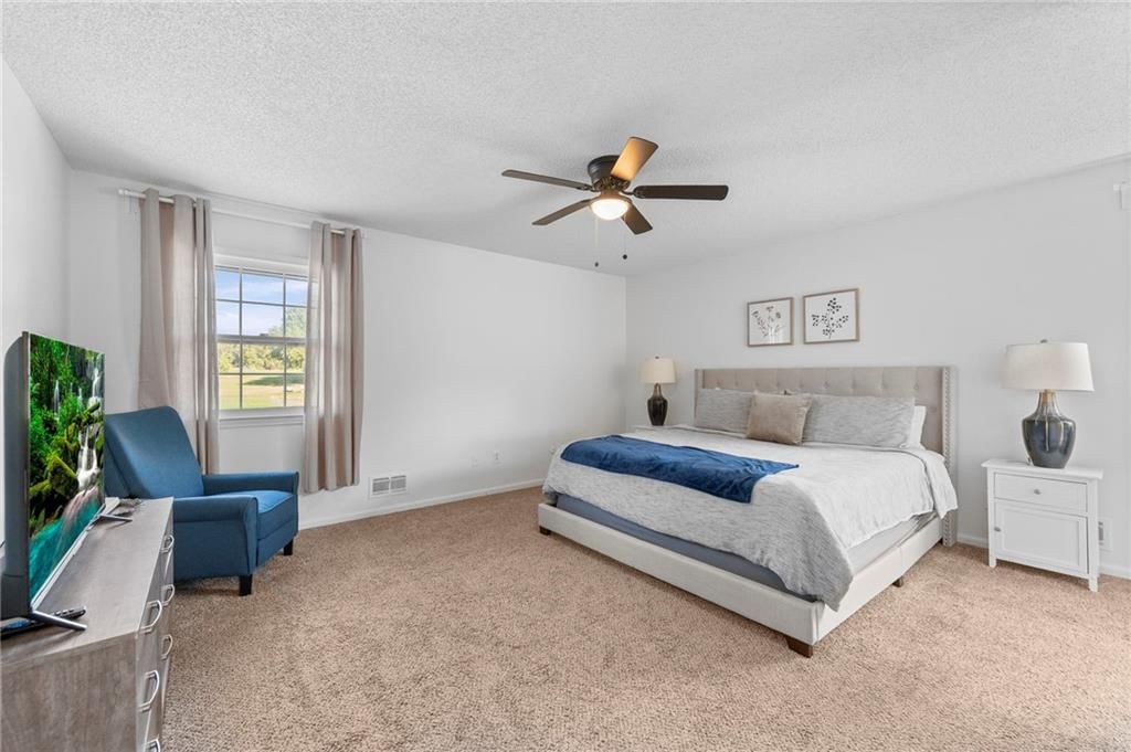 413 NE Greenway Drive — photo 15