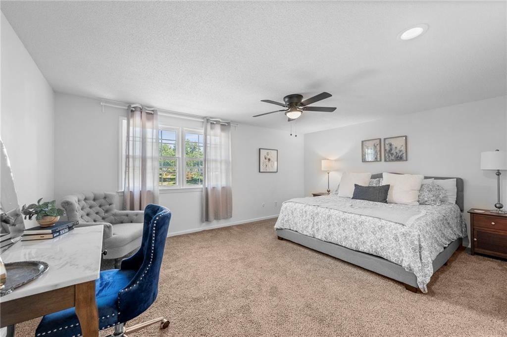 413 NE Greenway Drive — photo 22