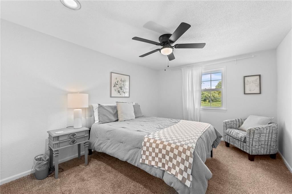 413 NE Greenway Drive — photo 25