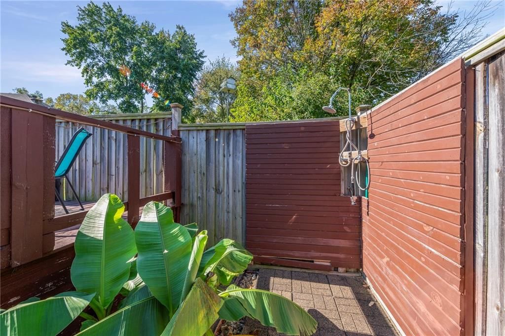 413 NE Greenway Drive — photo 41