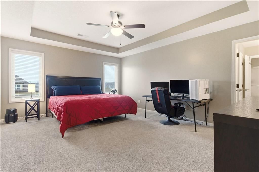 701 SW Admiral Byrd Drive — photo 38