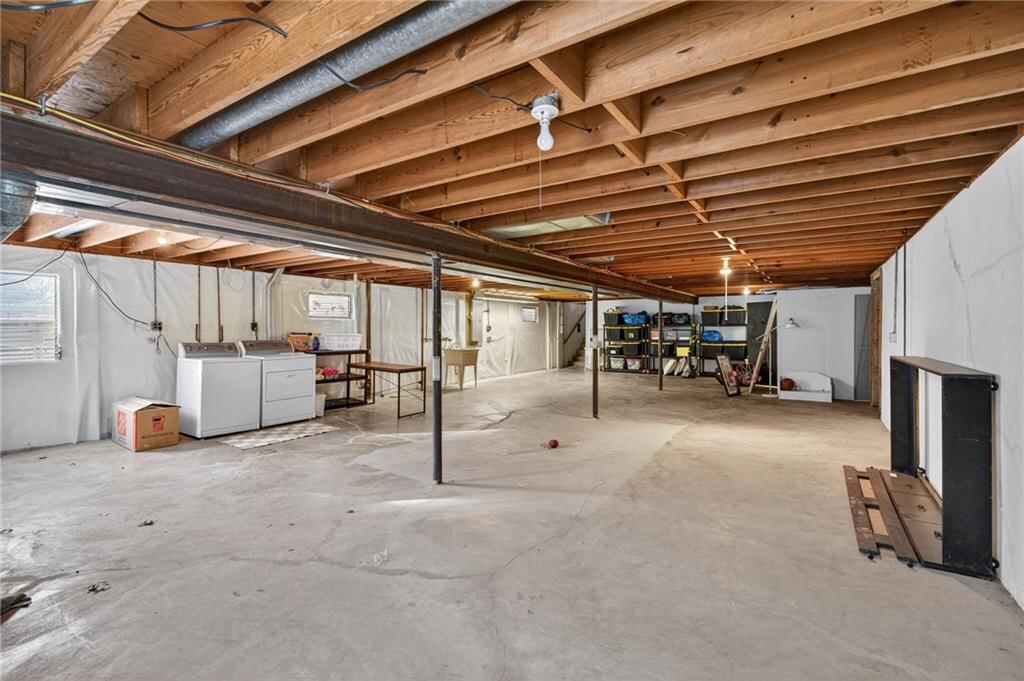 542 Maple Avenue — photo 19