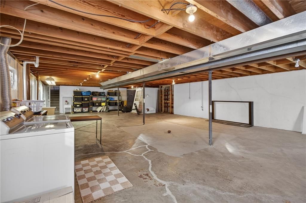 542 Maple Avenue — photo 20
