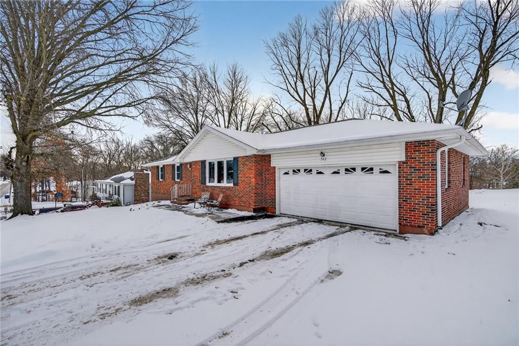 542 Maple Avenue — photo 27