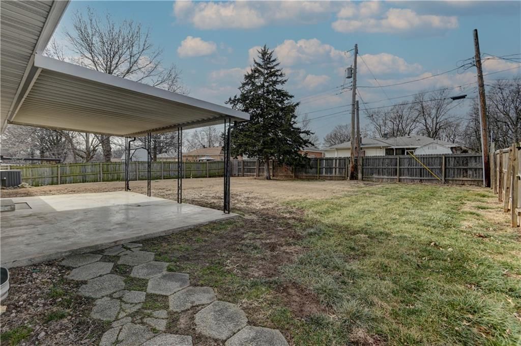 4116 S Delaware Avenue — photo 4