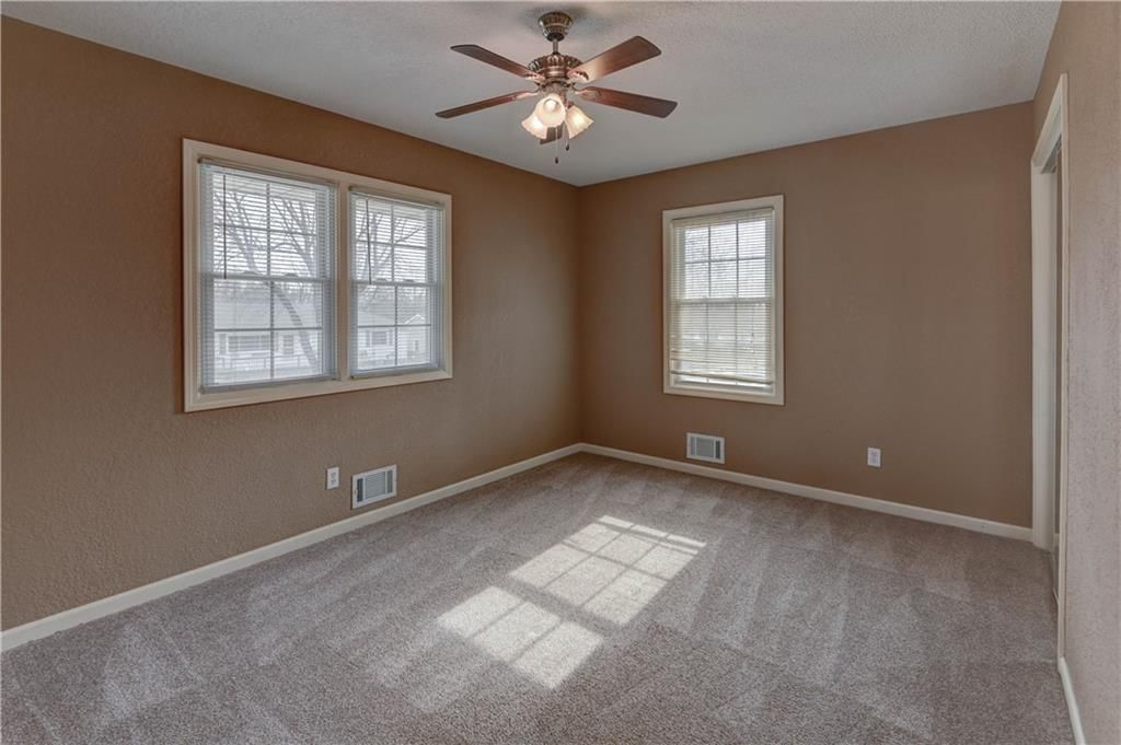 4116 S Delaware Avenue — photo 30