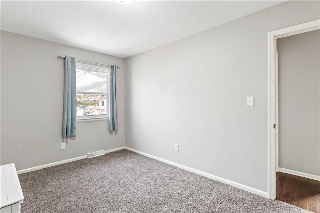 9914 Westgate Lane — photo 28