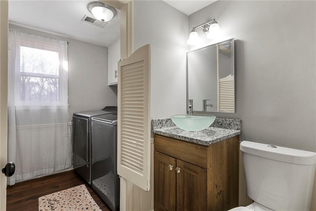 9914 Westgate Lane — photo 35