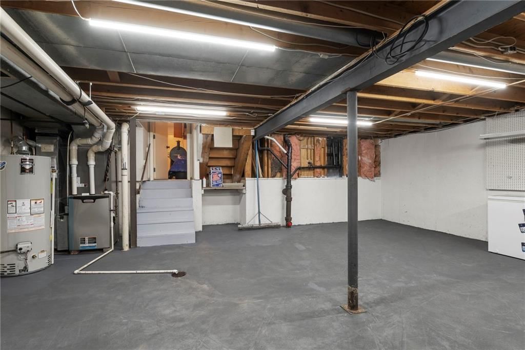 9914 Westgate Lane — photo 36