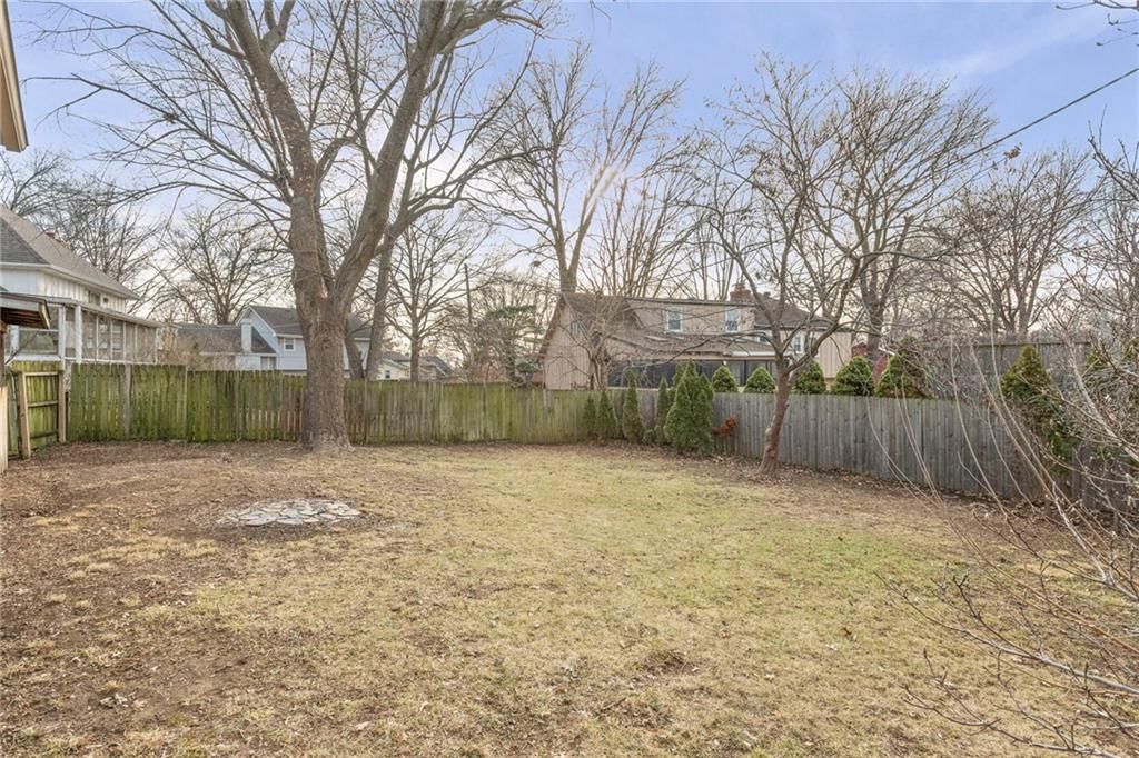 9914 Westgate Lane — photo 43