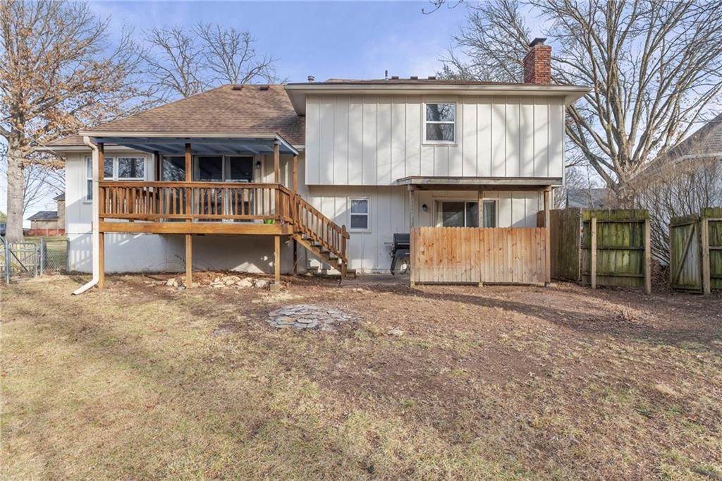 9914 Westgate Lane — photo 47
