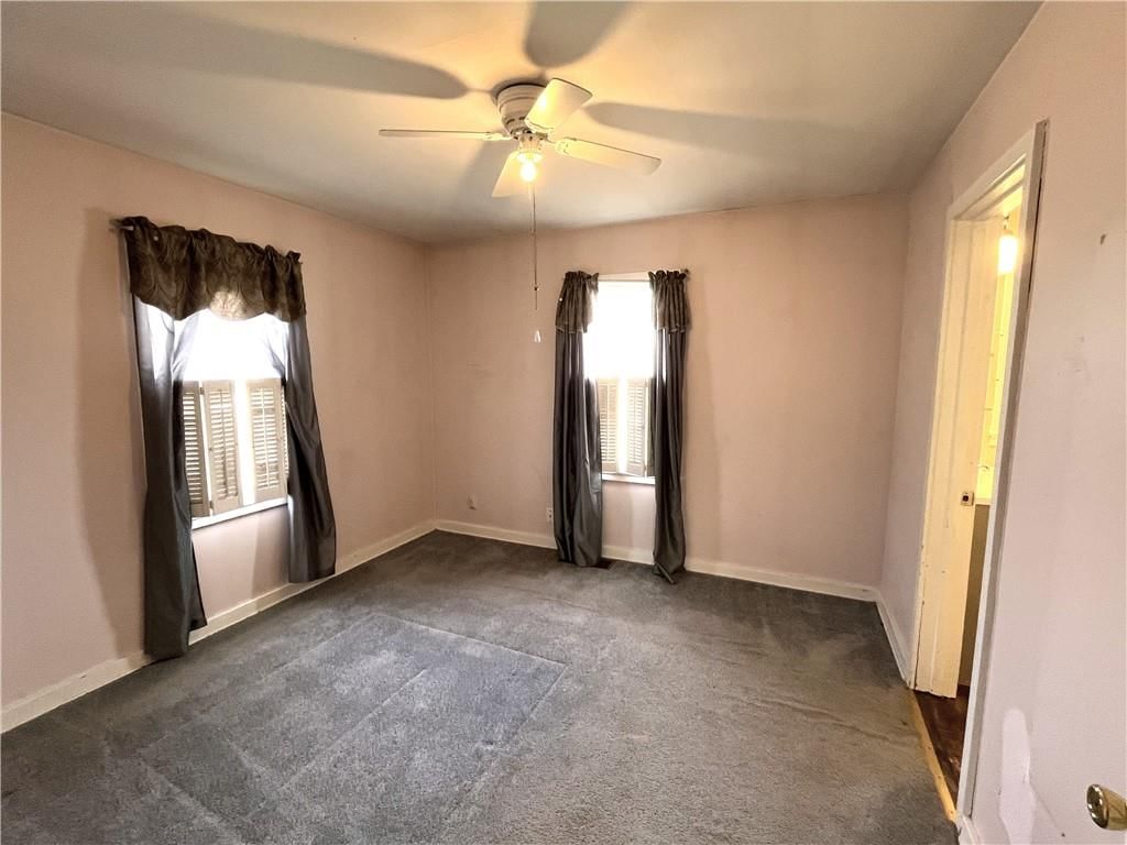 1823 E 9TH Street — photo 7