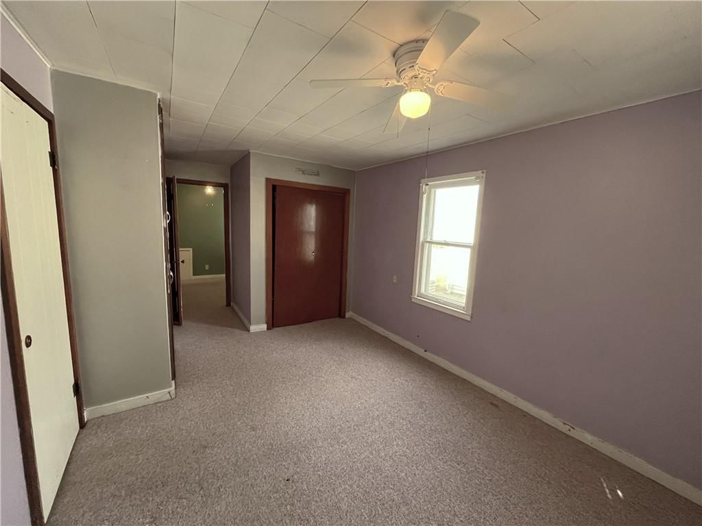 1823 E 9TH Street — photo 11