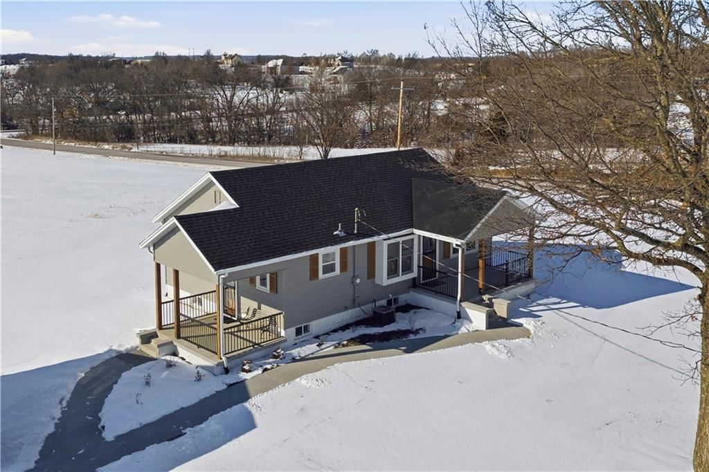 17675 Evans Road — photo 32