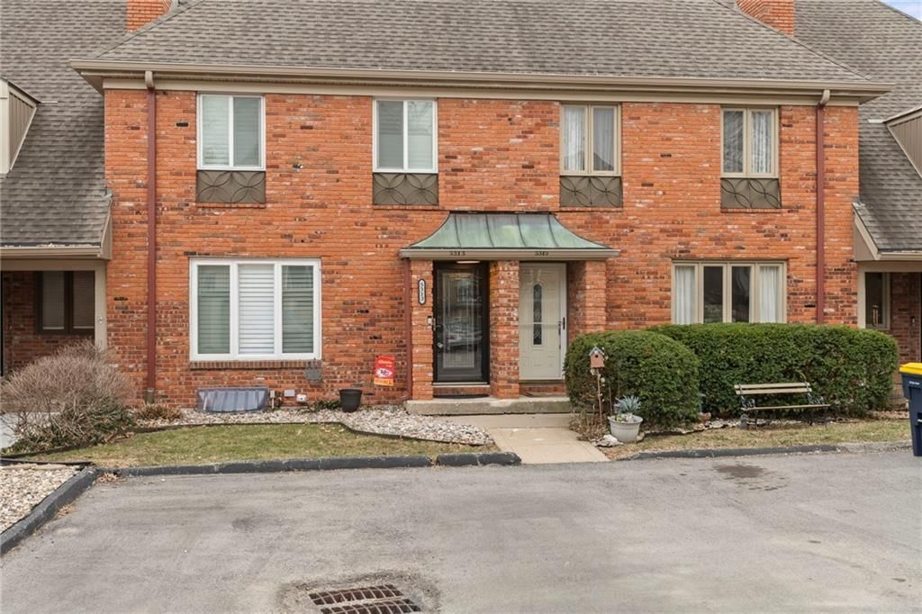 5313 NW 83rd Place, Kansas City, MO