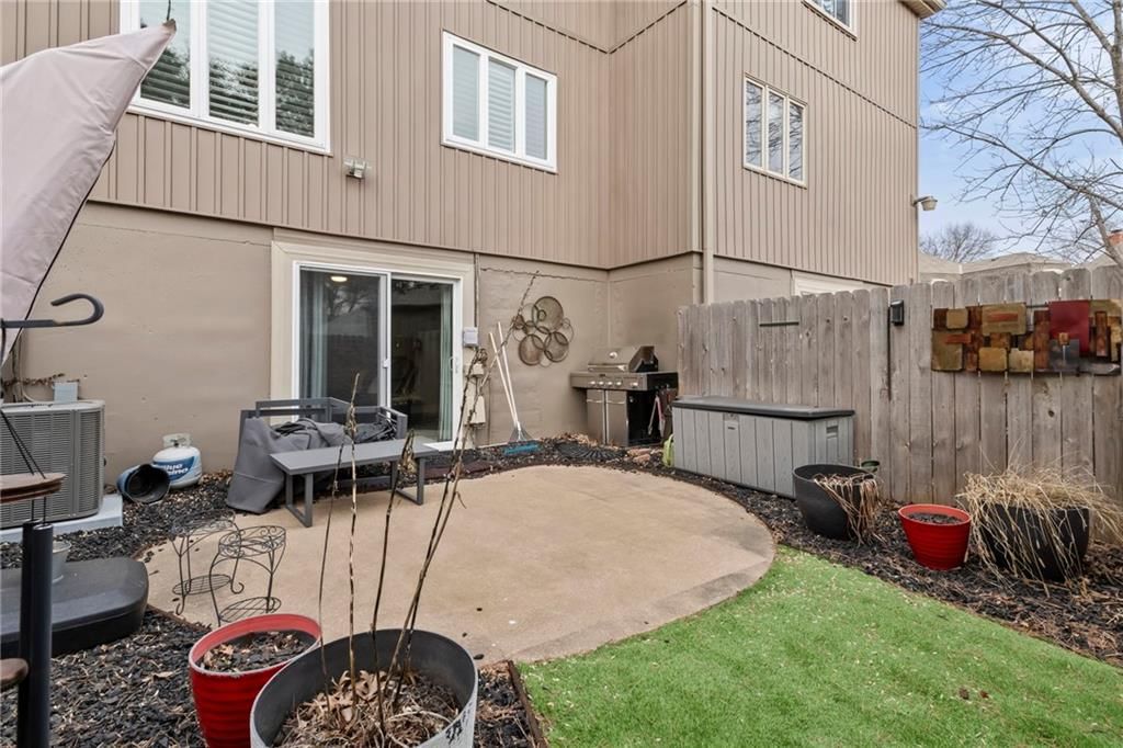 5313 NW 83rd Place — photo 35