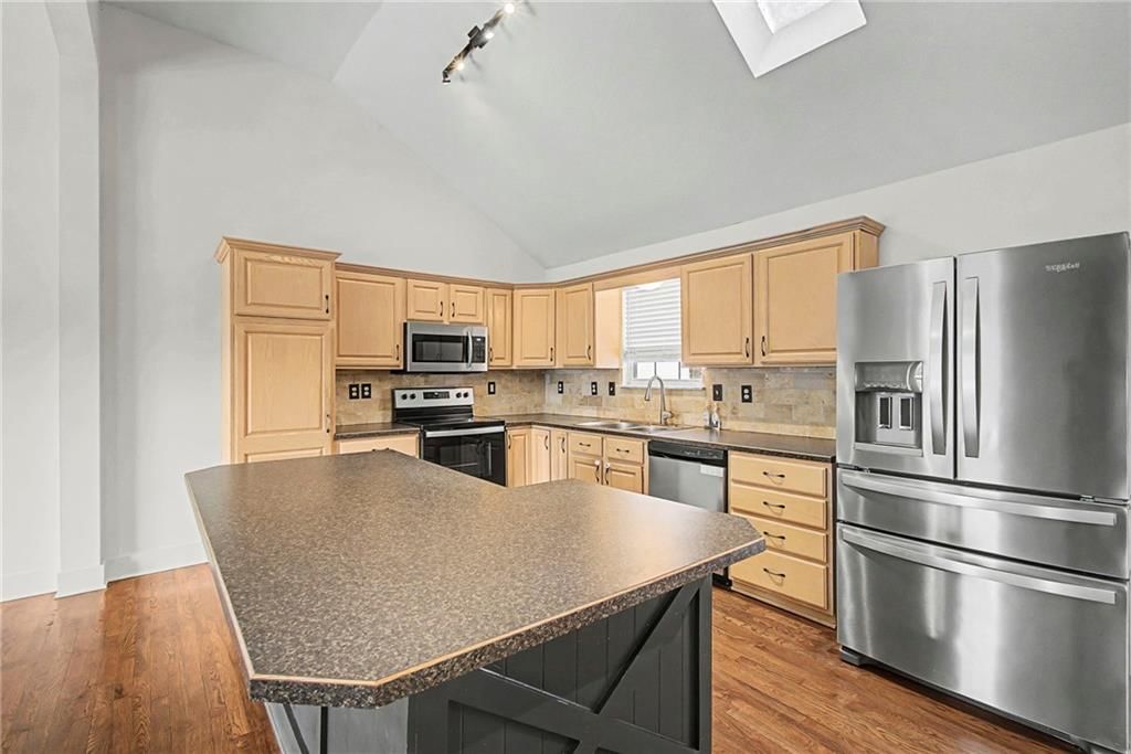 4803 NW Pennington Lane — photo 9
