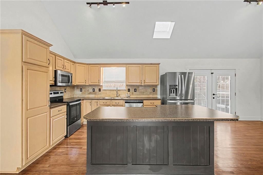 4803 NW Pennington Lane — photo 10