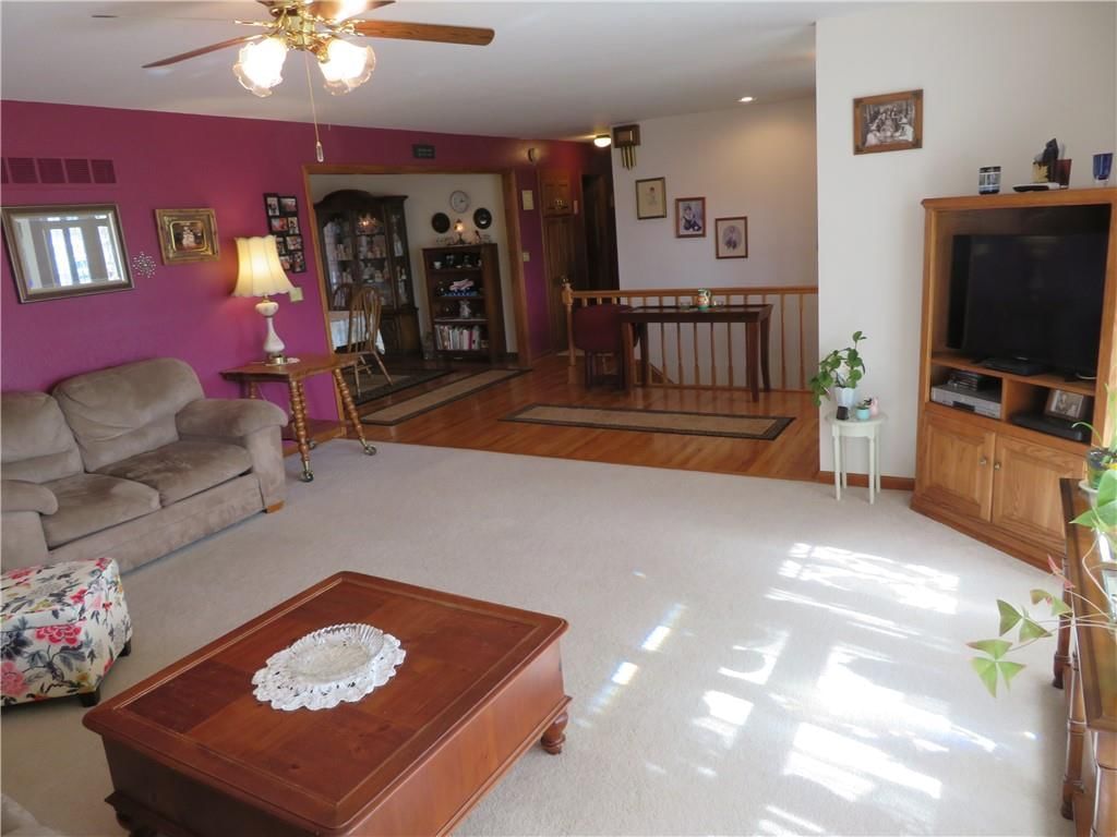 302 W Cynthia Street — photo 14