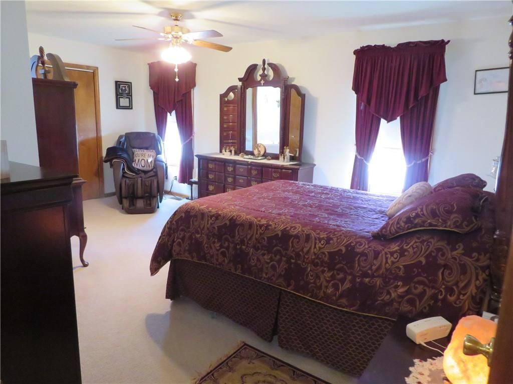 302 W Cynthia Street — photo 26