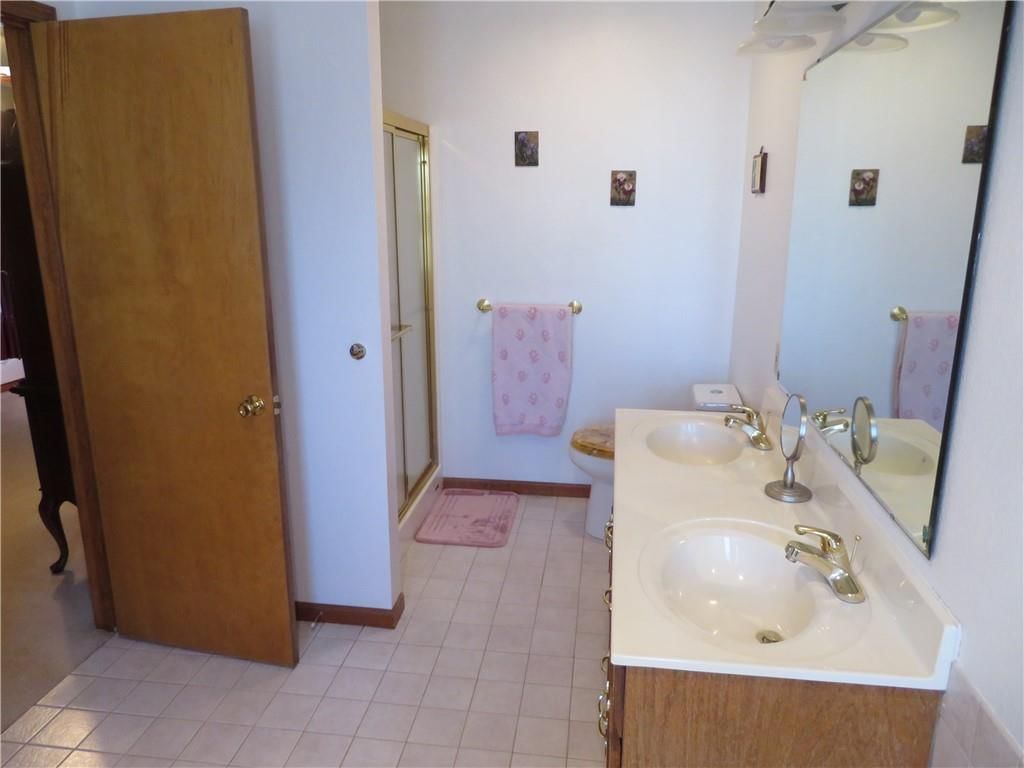 302 W Cynthia Street — photo 30