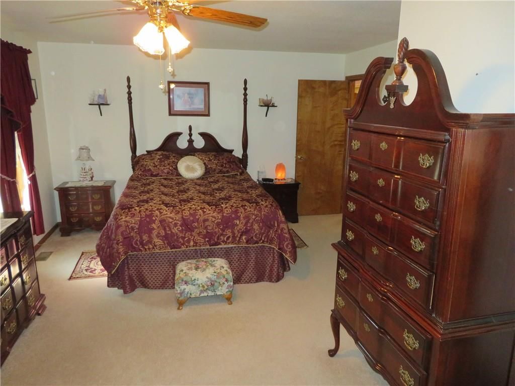 302 W Cynthia Street — photo 31