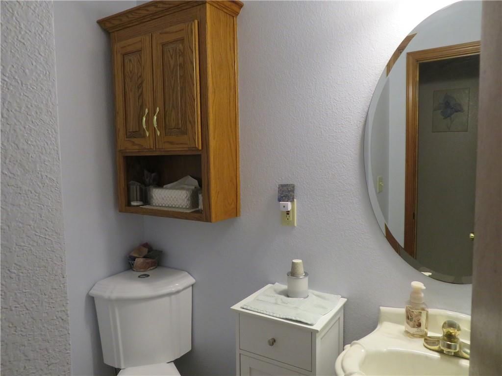 302 W Cynthia Street — photo 36