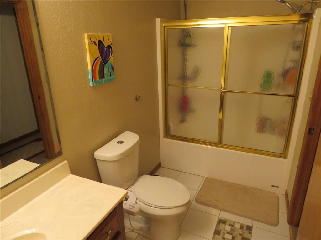 302 W Cynthia Street — photo 47