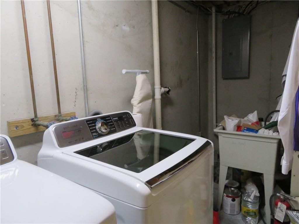302 W Cynthia Street — photo 51