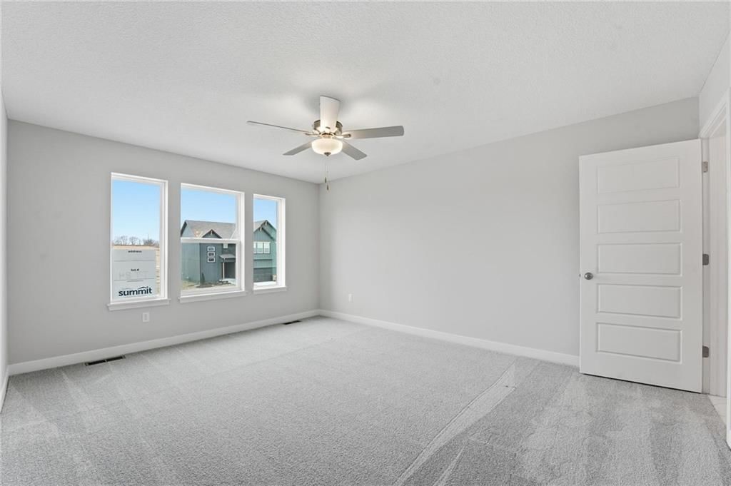 415 Woodview Drive — photo 18