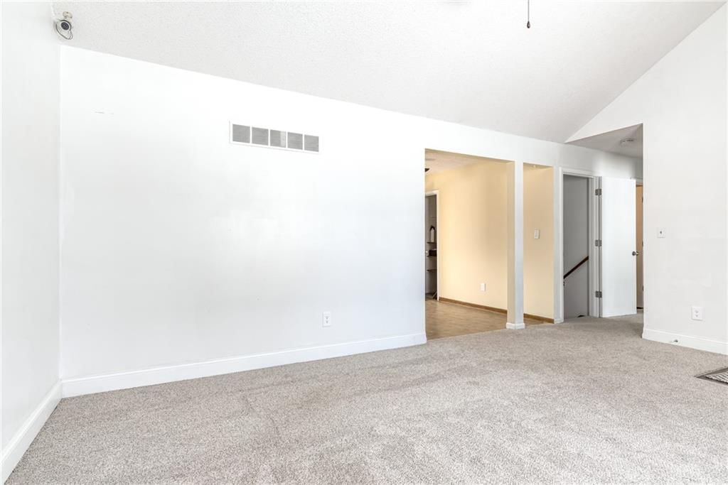 5420 N Randolph Road — photo 9