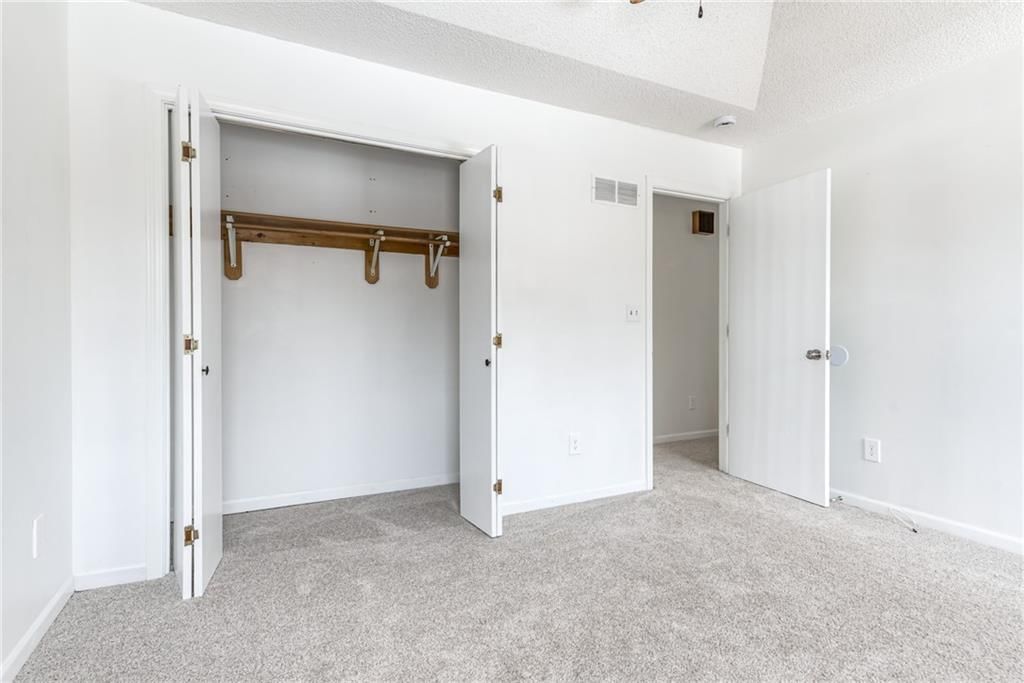 5420 N Randolph Road — photo 23