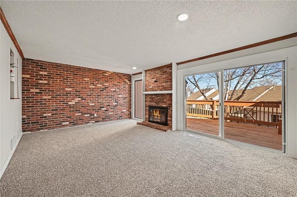2914 NE 59th Place — photo 2