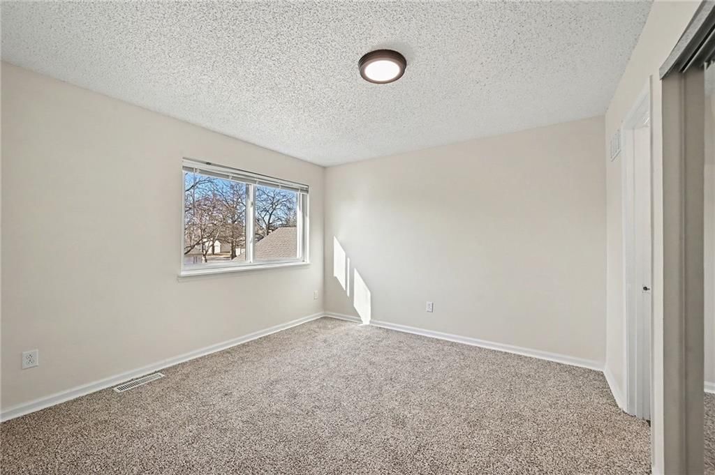 2914 NE 59th Place — photo 7