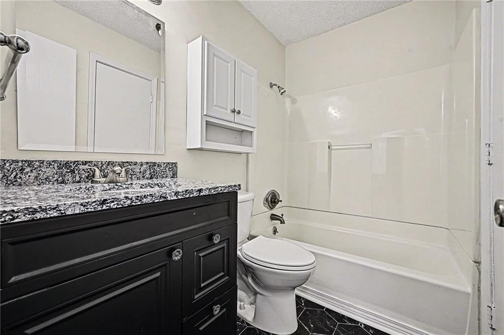 2914 NE 59th Place — photo 8
