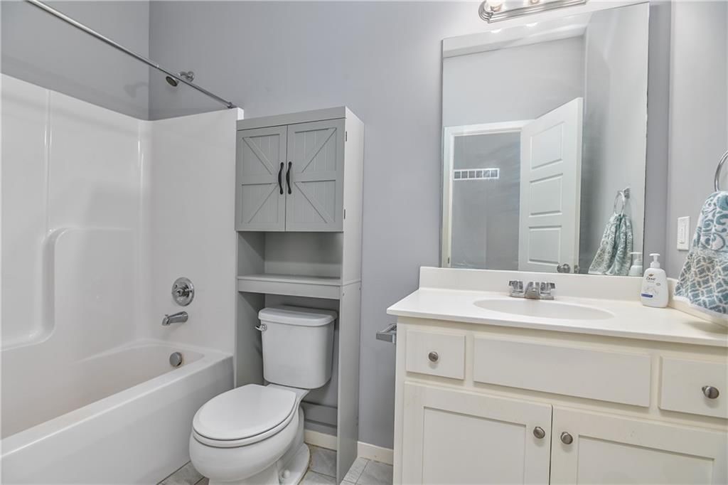3421 N 128 Street — photo 15