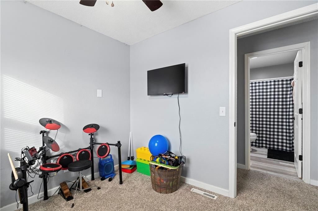 507 E Mill Street — photo 20