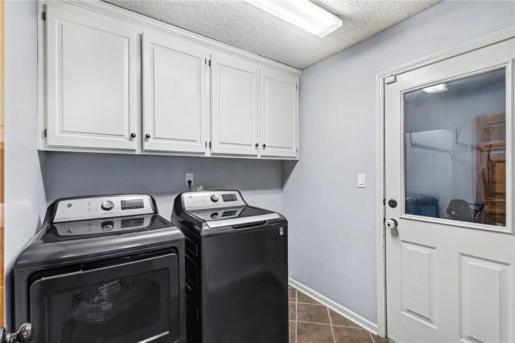 532 SE Asheville Drive — photo 15