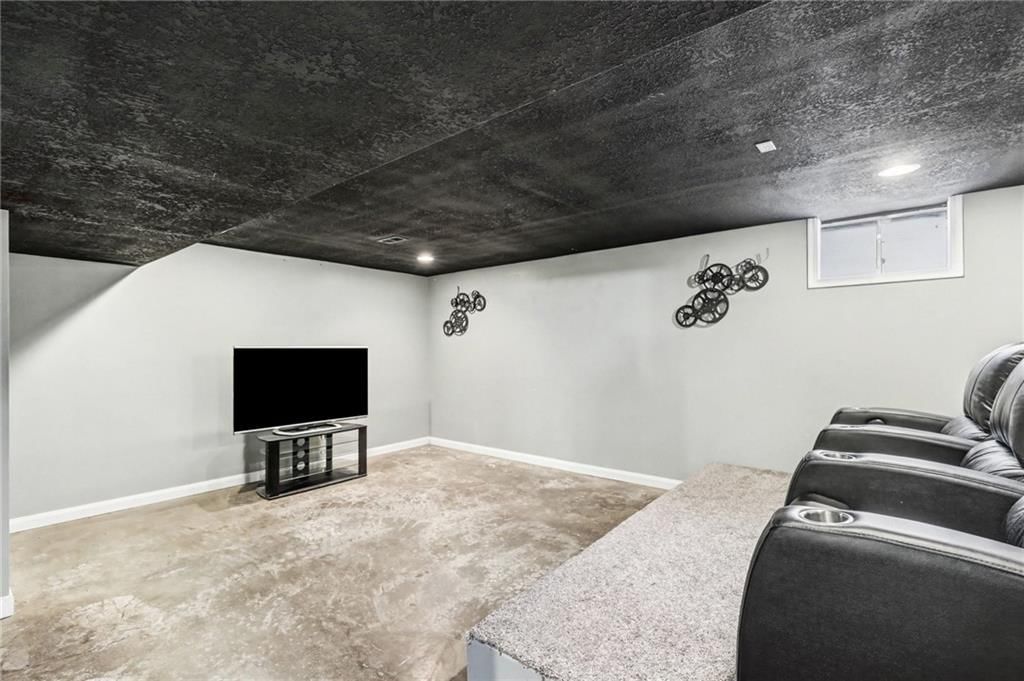 532 SE Asheville Drive — photo 24