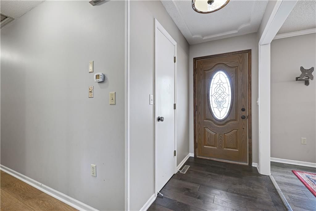 7330 Long Avenue — photo 2