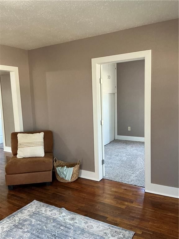 442 E Walnut Street — photo 35