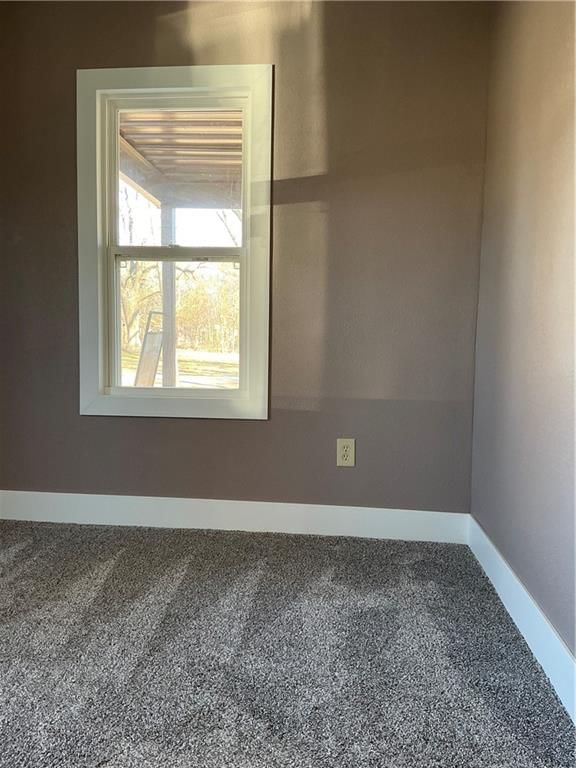 442 E Walnut Street — photo 37