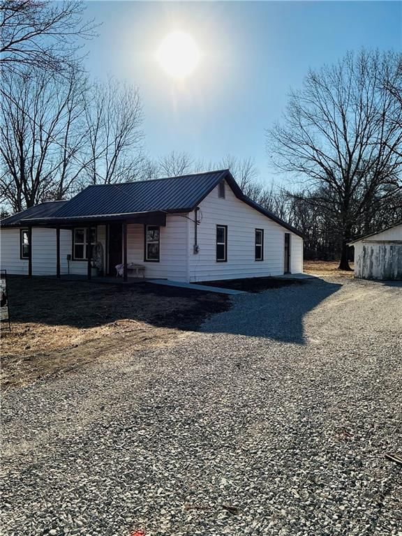 442 E Walnut Street — photo 44