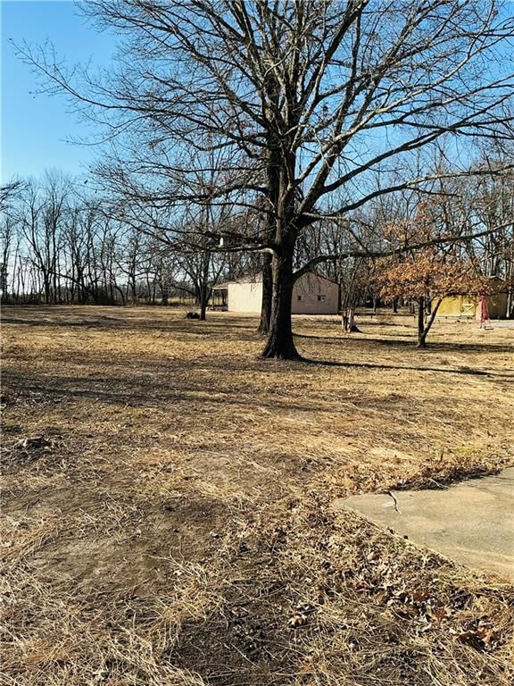442 E Walnut Street — photo 52