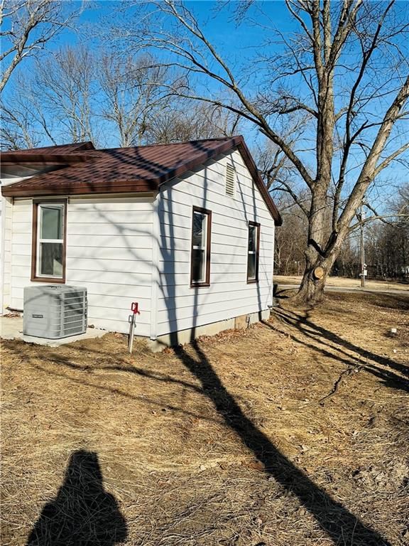 442 E Walnut Street — photo 57