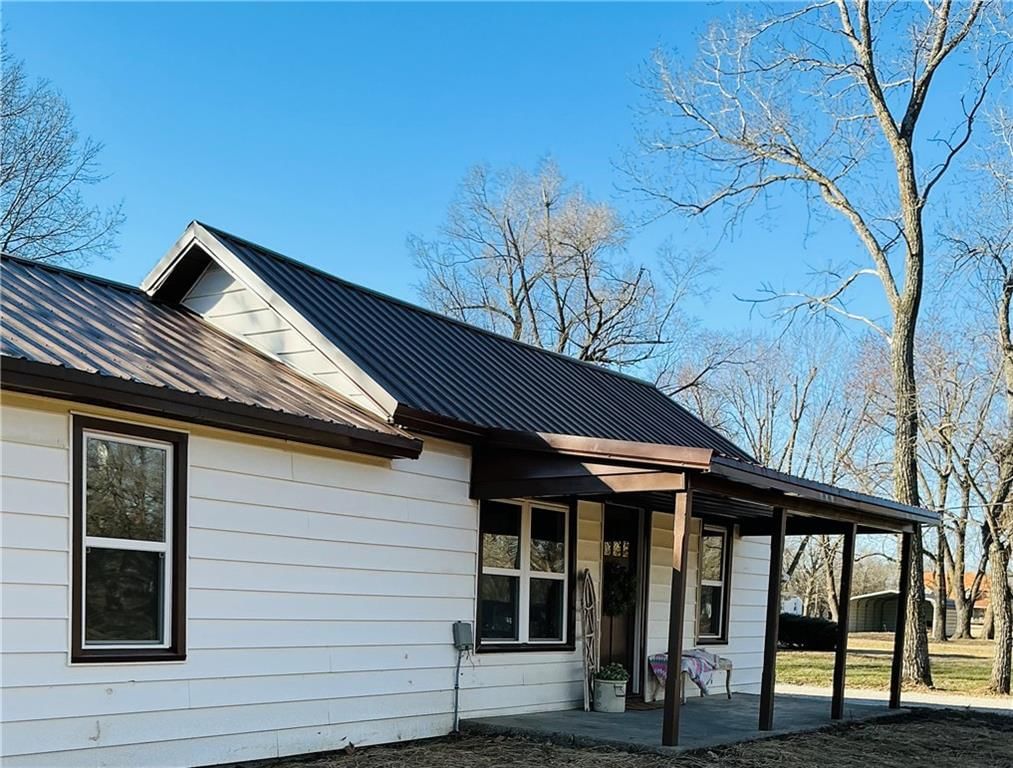442 E Walnut Street — photo 61
