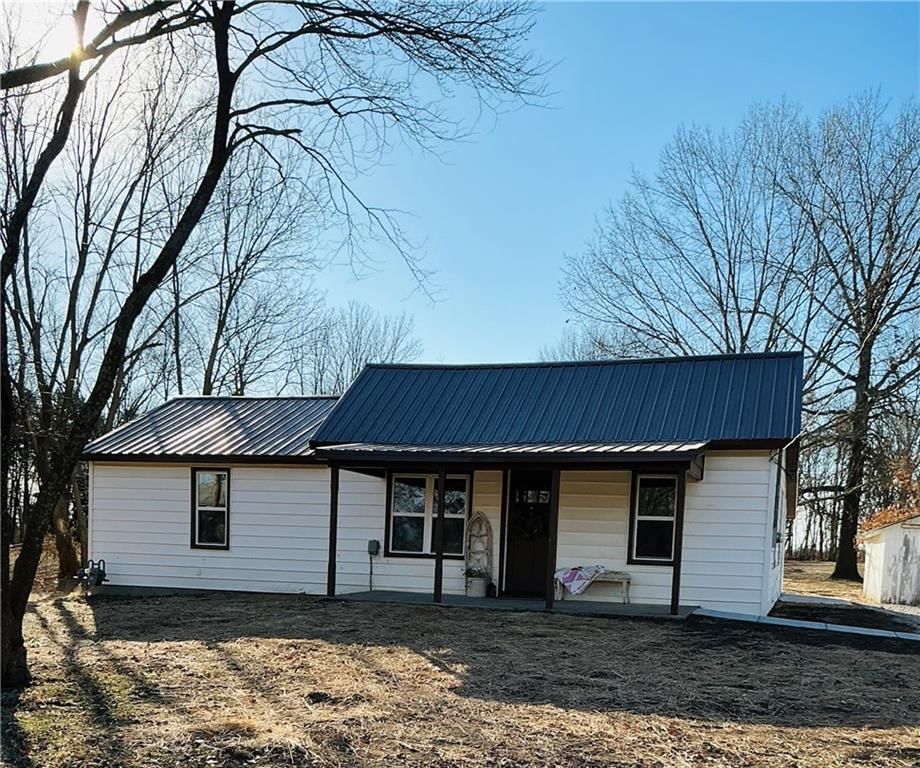 442 E Walnut Street — photo 63