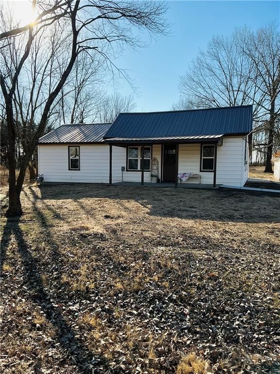 442 E Walnut Street — photo 64